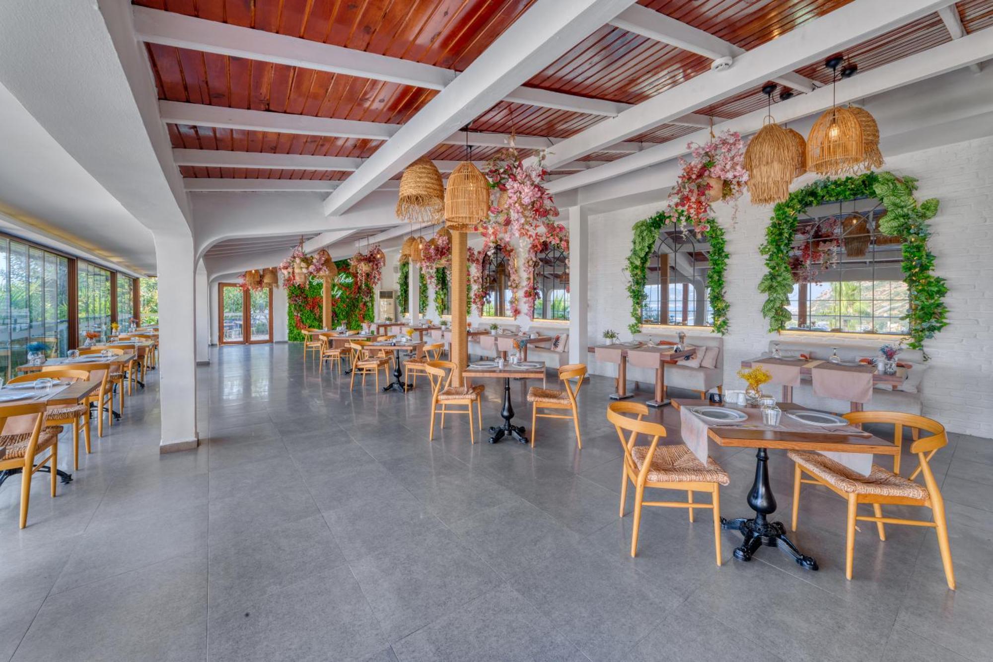 Illusion Beach & Clubhotel - Adults Only Alanya Exterior foto